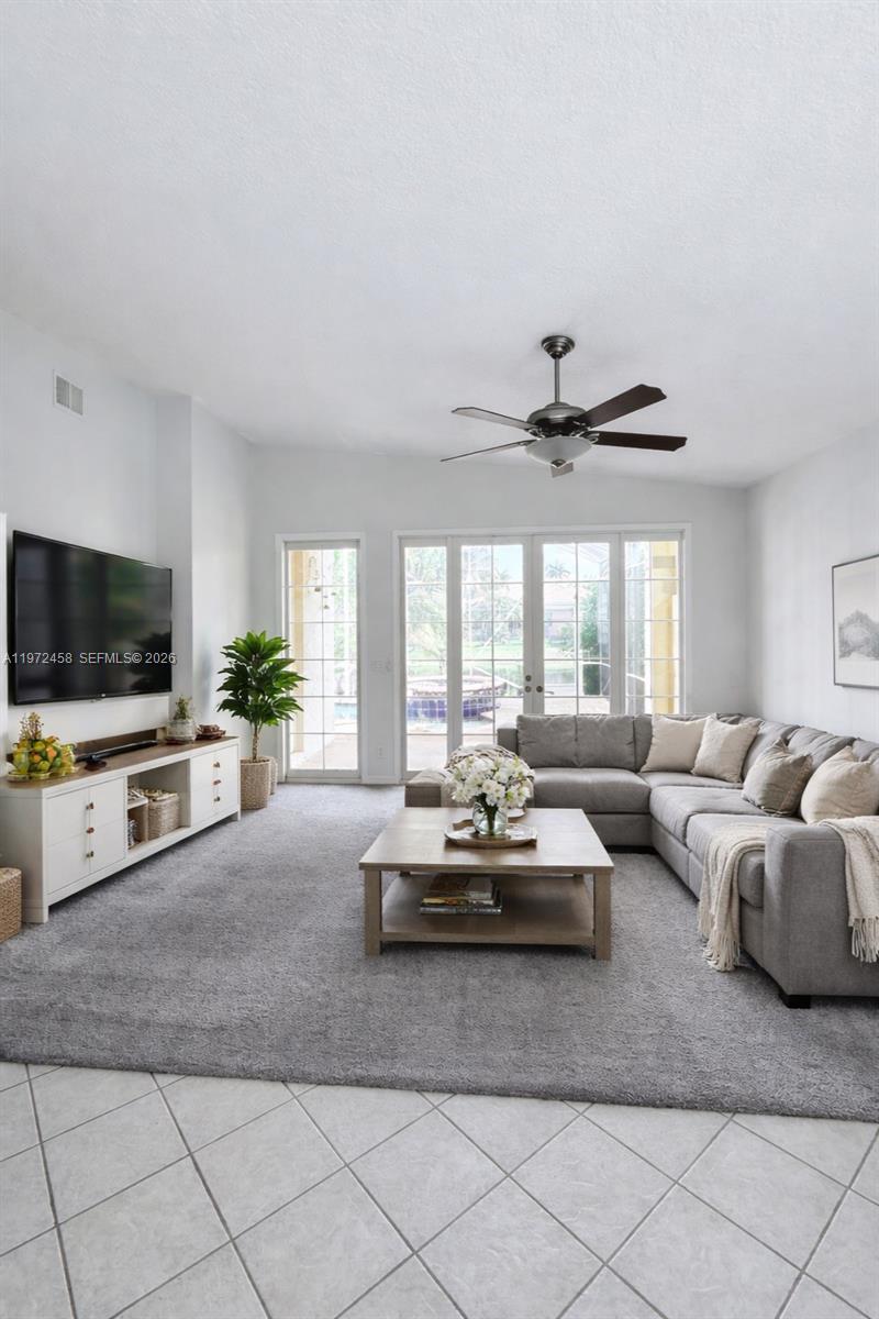 WYNDHAM LAKES CENTRAL 159 - Residential Lease