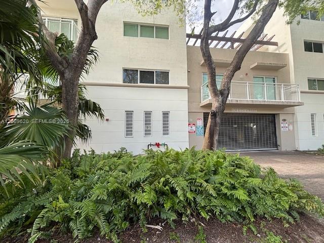 LAS BRISAS OF MIAMI BEACH - Residential