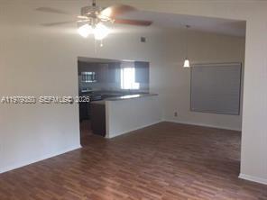 JOGGERS RUN - Residential