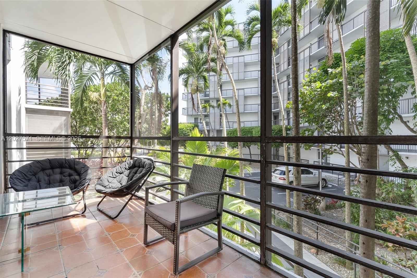 BISCAYA IV CONDO - Residential