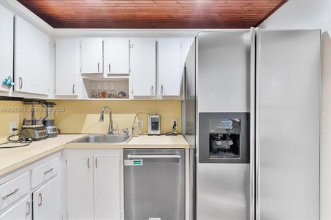 Tiny photo for 20400 W Country Club Dr #214, Aventura, FL 33180 (MLS # A12027571)