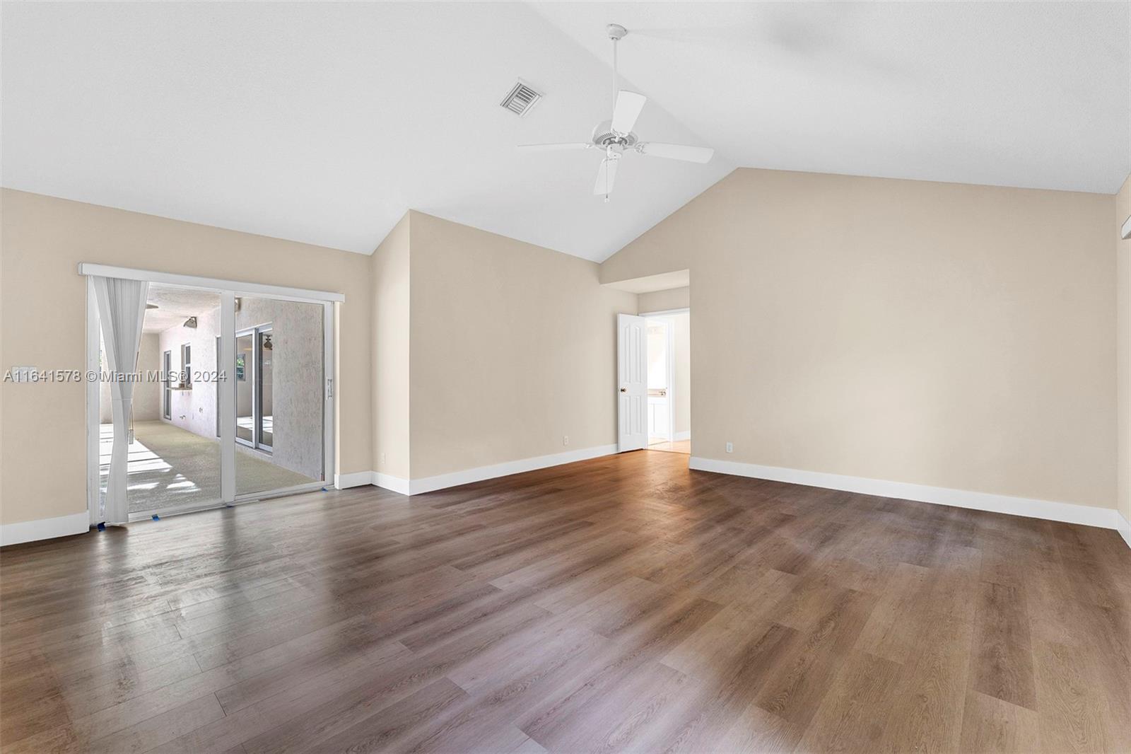 FAIRWAYS AT EAGLE TRACE - Residential