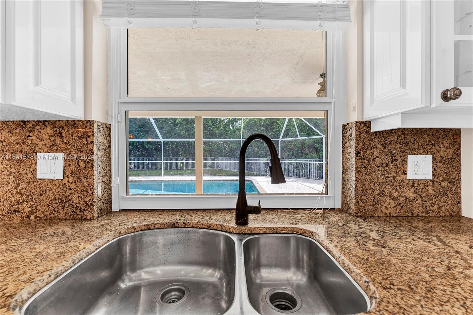 FAIRWAYS AT EAGLE TRACE - Residential