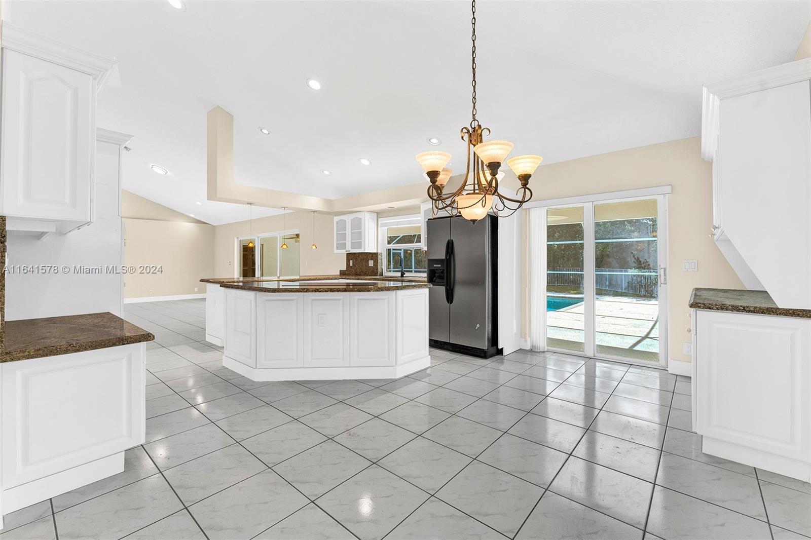 FAIRWAYS AT EAGLE TRACE - Residential