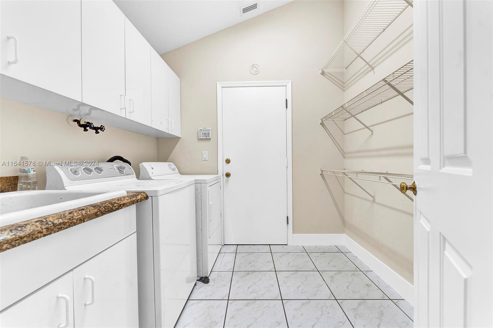 FAIRWAYS AT EAGLE TRACE - Residential