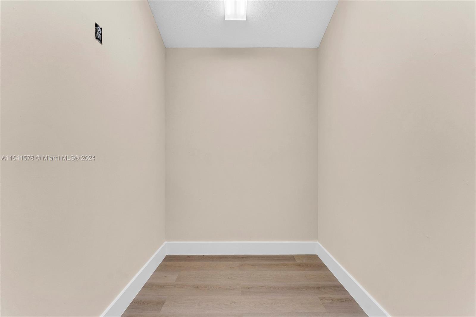 FAIRWAYS AT EAGLE TRACE - Residential