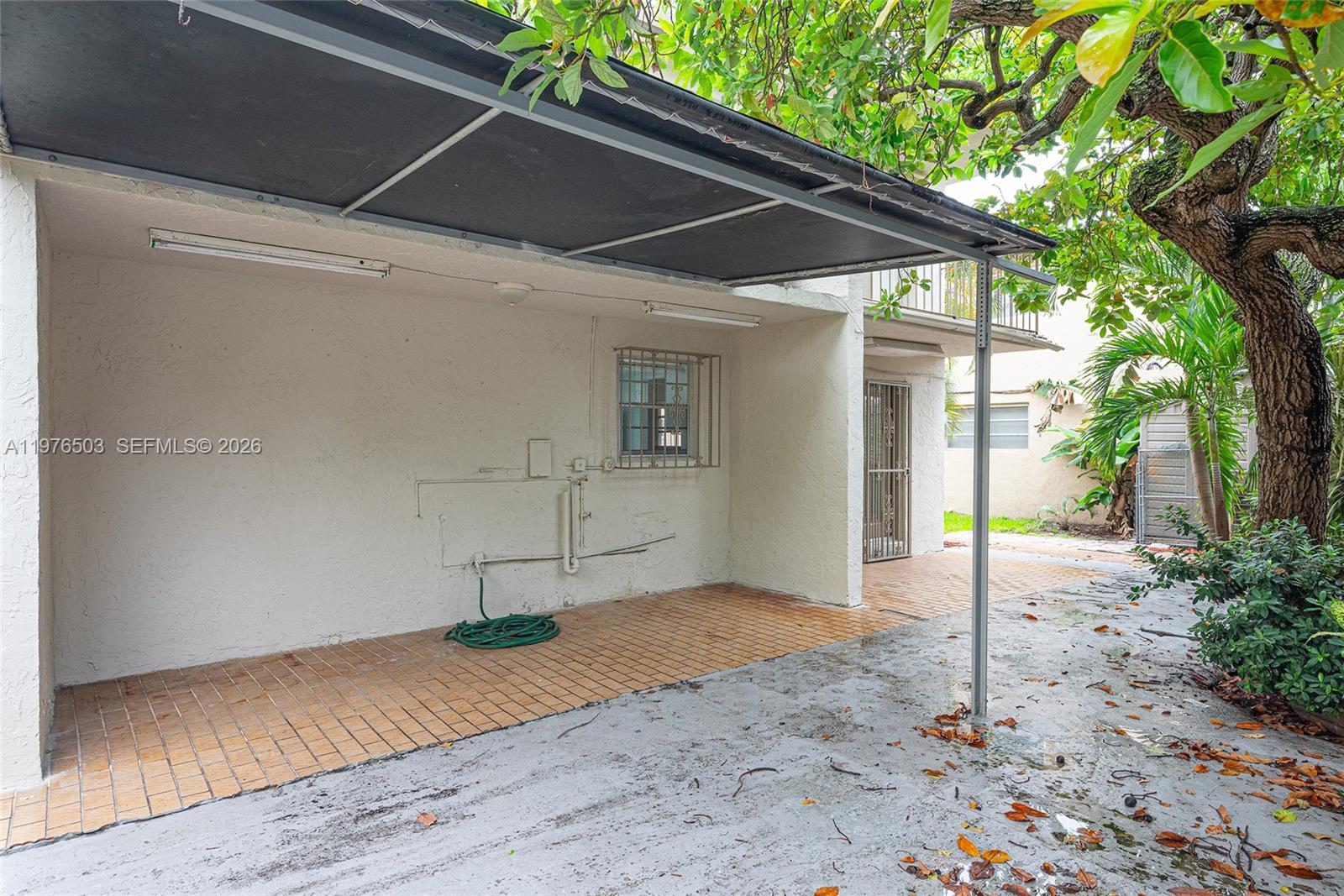 HAZEL PARK - Residential Lease