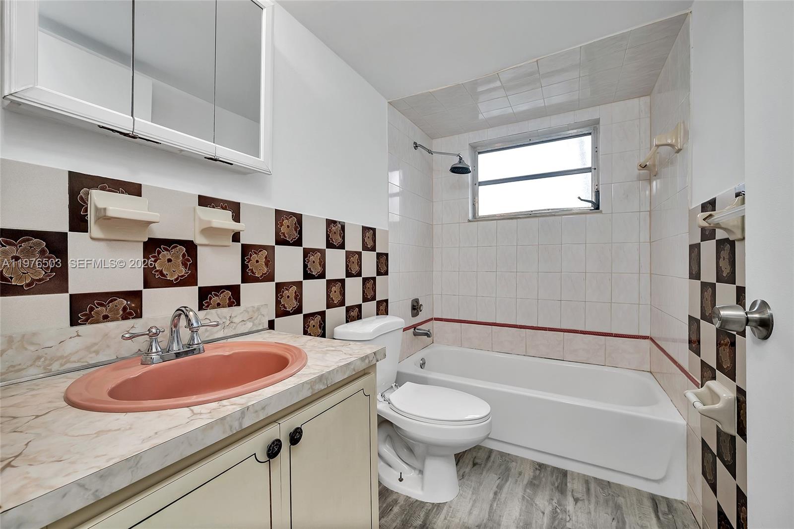 HAZEL PARK - Residential Lease