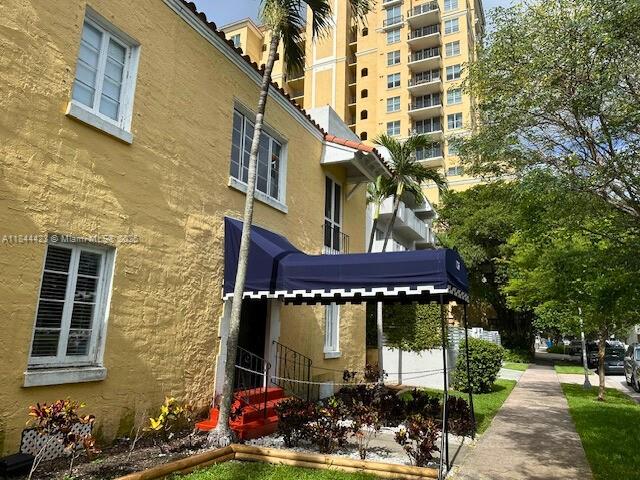 126 Mendoza Ave 3