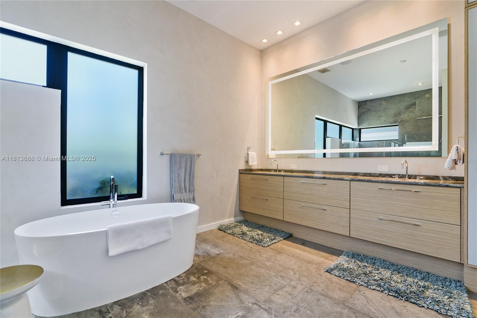 MIAMI LAKES - LOCH LOMOND - Residential Lease