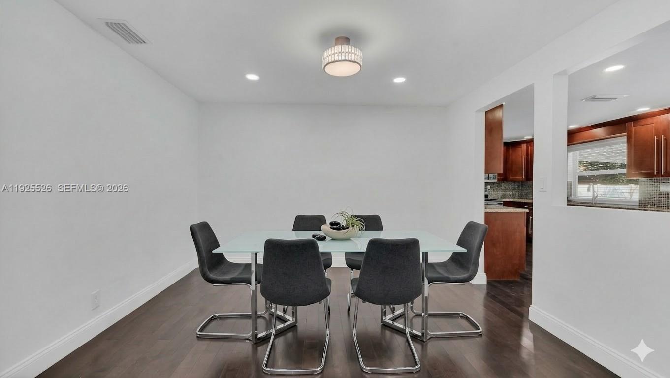 BRENTWOOD PARK - Residential