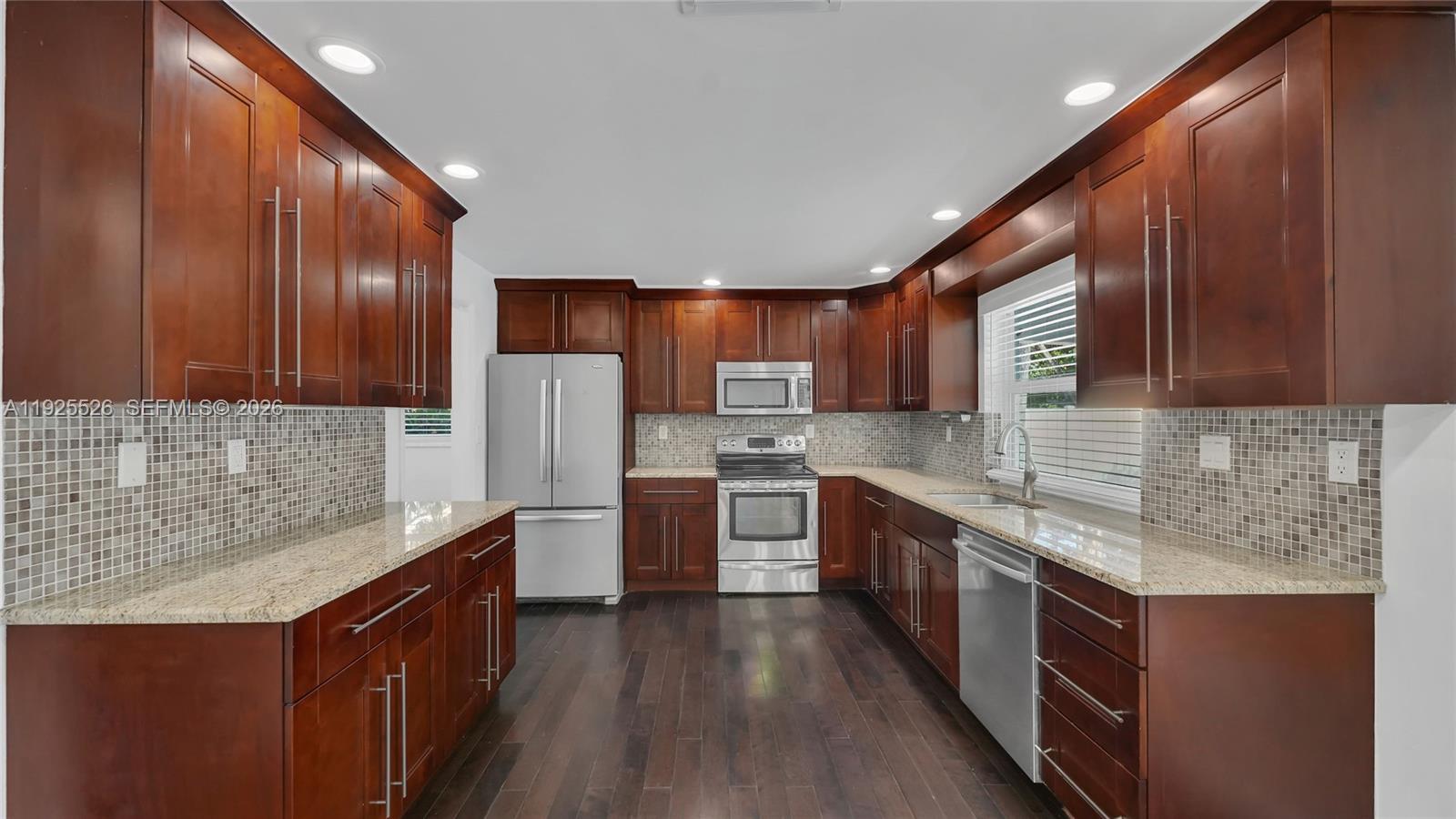 BRENTWOOD PARK - Residential