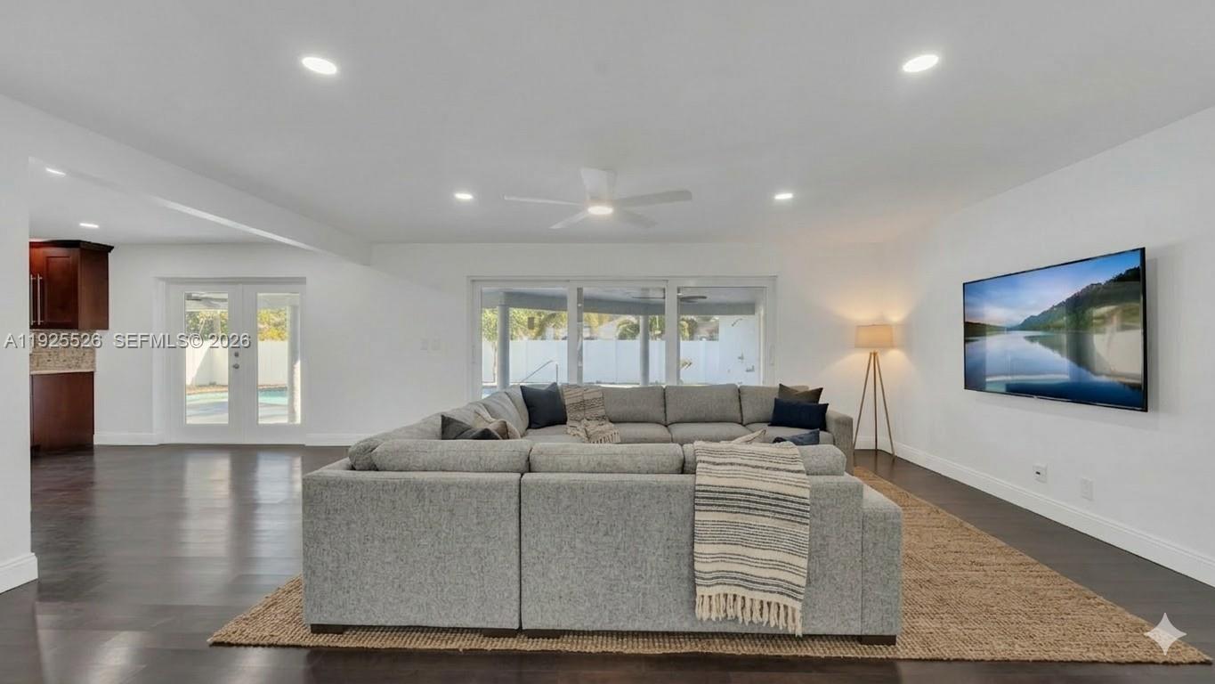 BRENTWOOD PARK - Residential