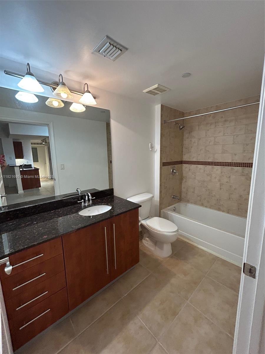 Address Not Disclosed, Miami, Broward County, Florida - 2 Bedrooms  
2 Bathrooms - 