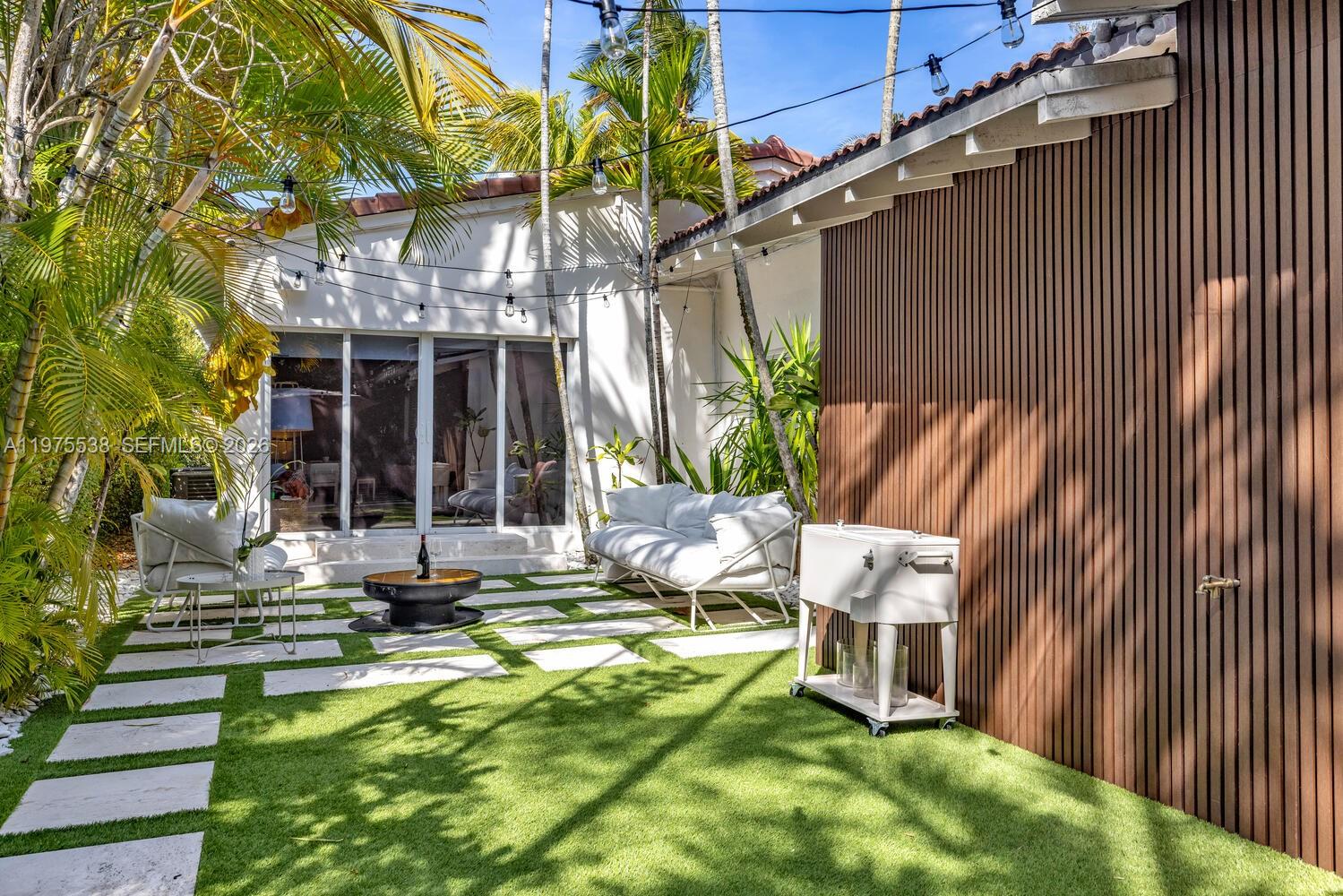 BELLE MEADE 1ST ADDN - Residential