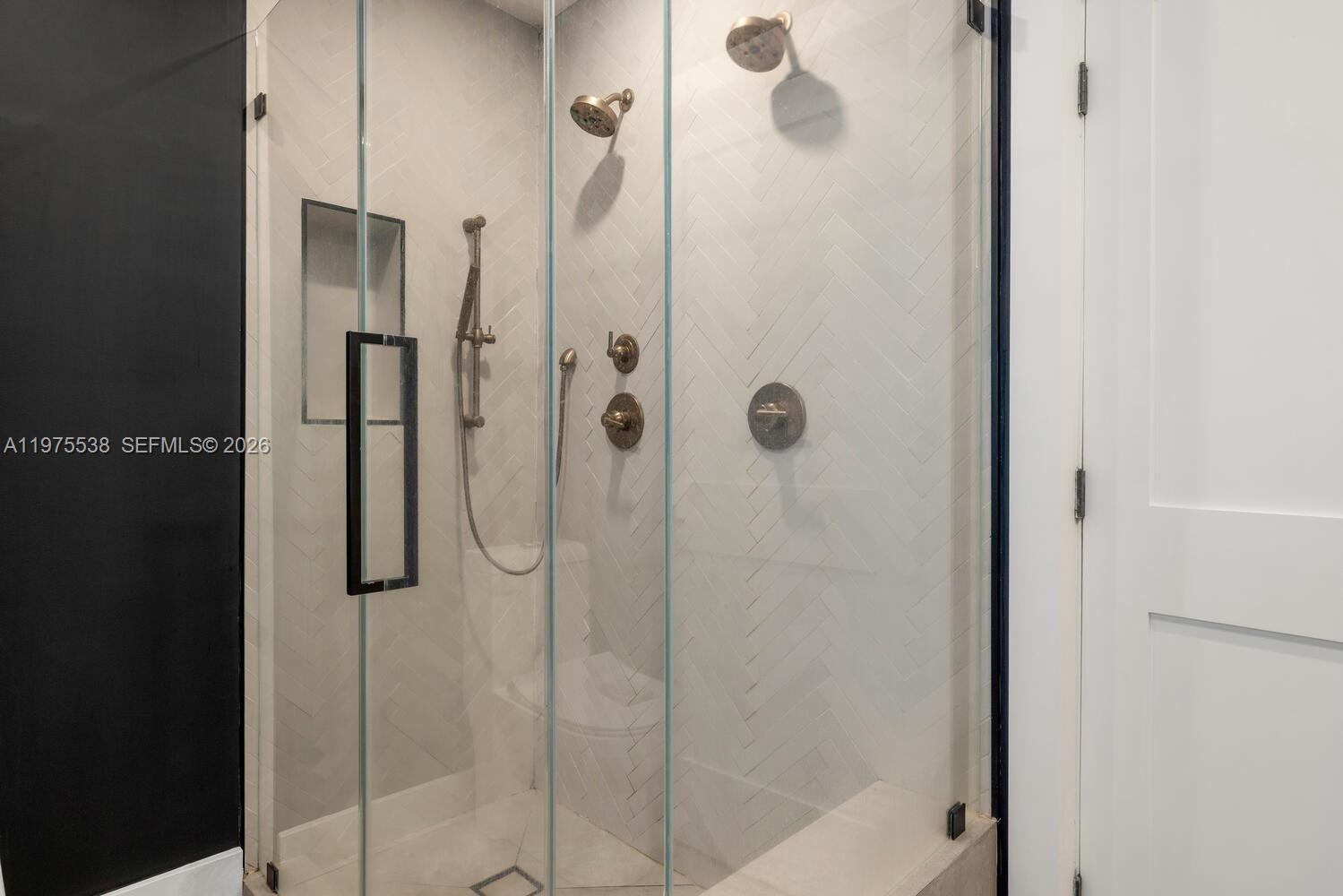 BELLE MEADE 1ST ADDN - Residential