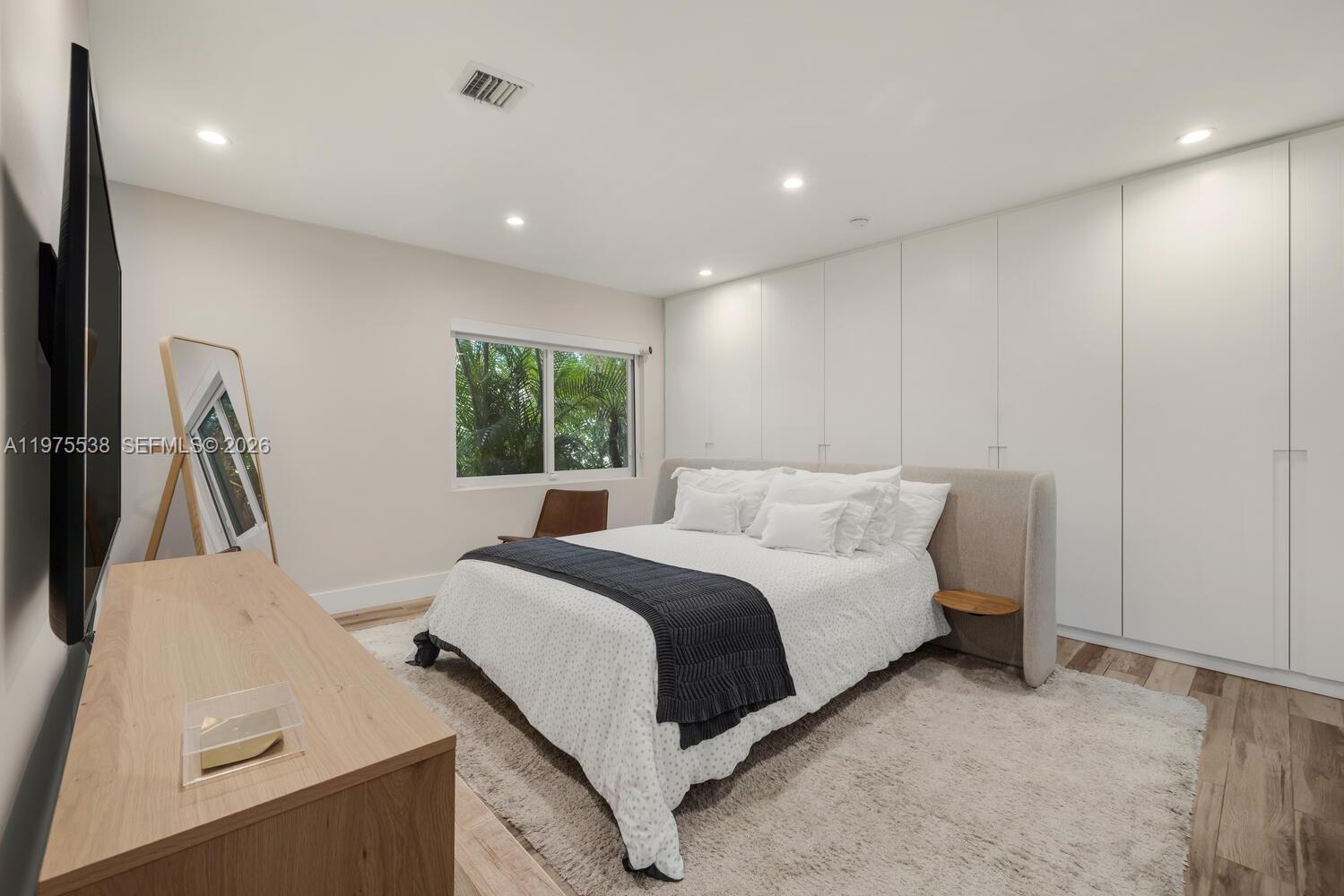 BELLE MEADE 1ST ADDN - Residential