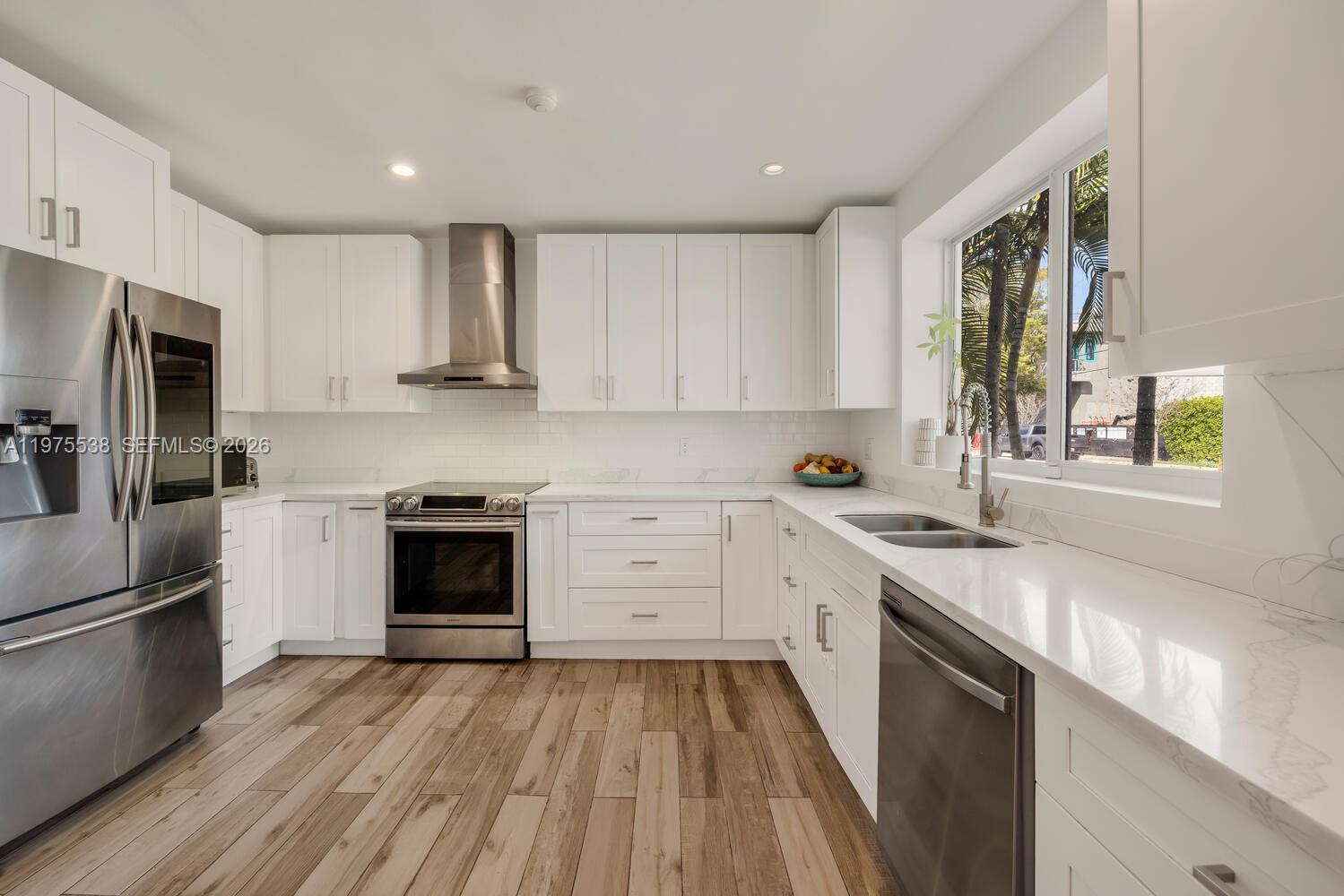 BELLE MEADE 1ST ADDN - Residential