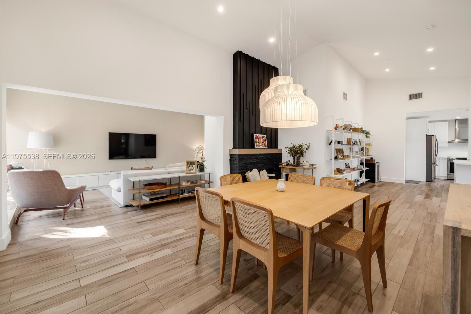 BELLE MEADE 1ST ADDN - Residential