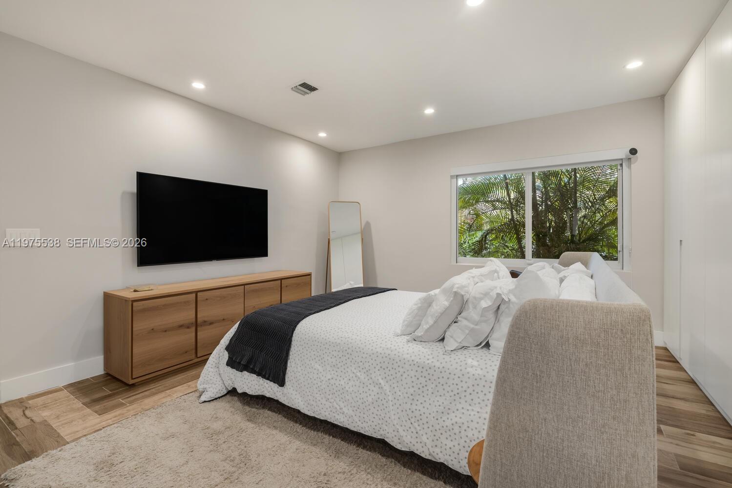 BELLE MEADE 1ST ADDN - Residential