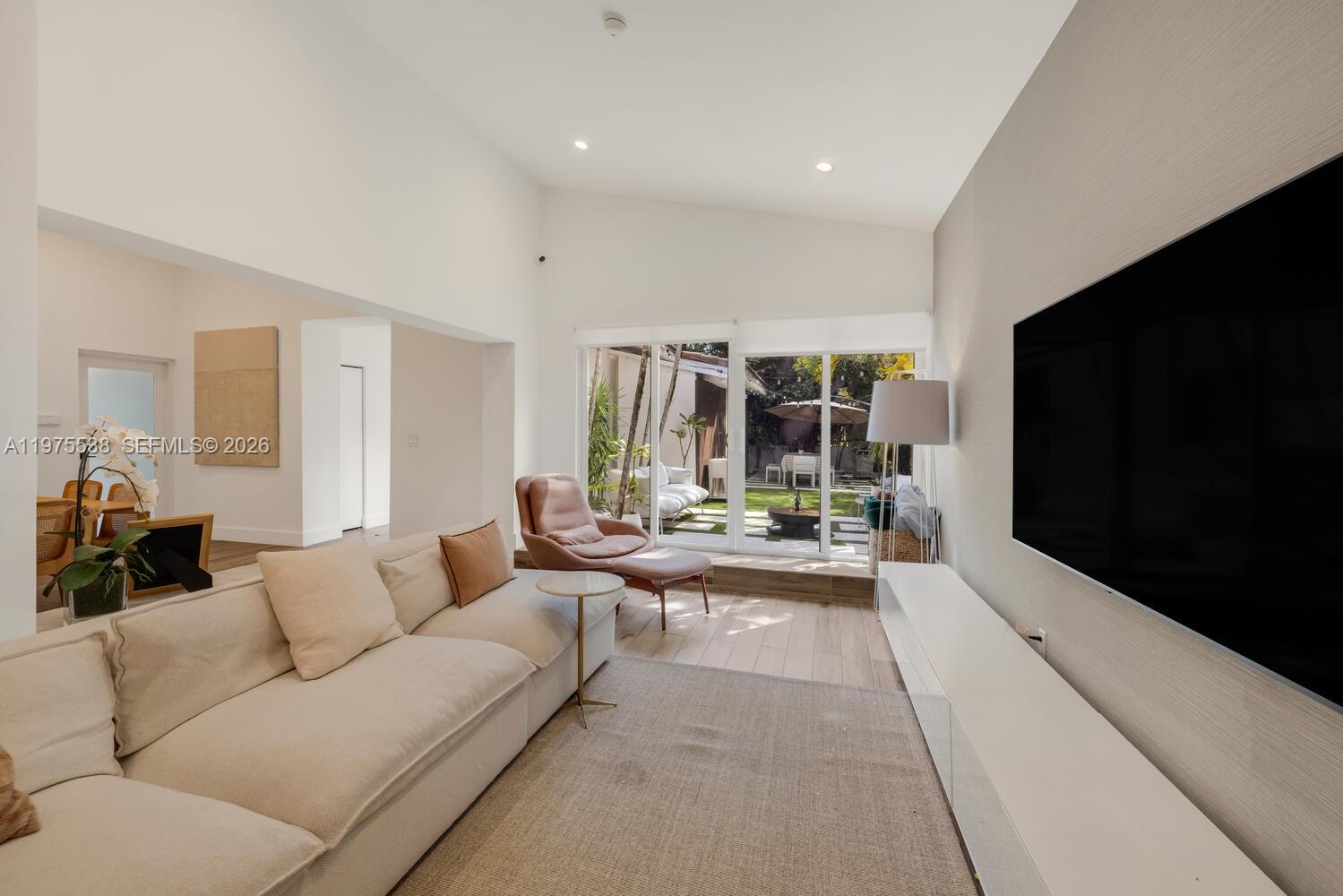 BELLE MEADE 1ST ADDN - Residential