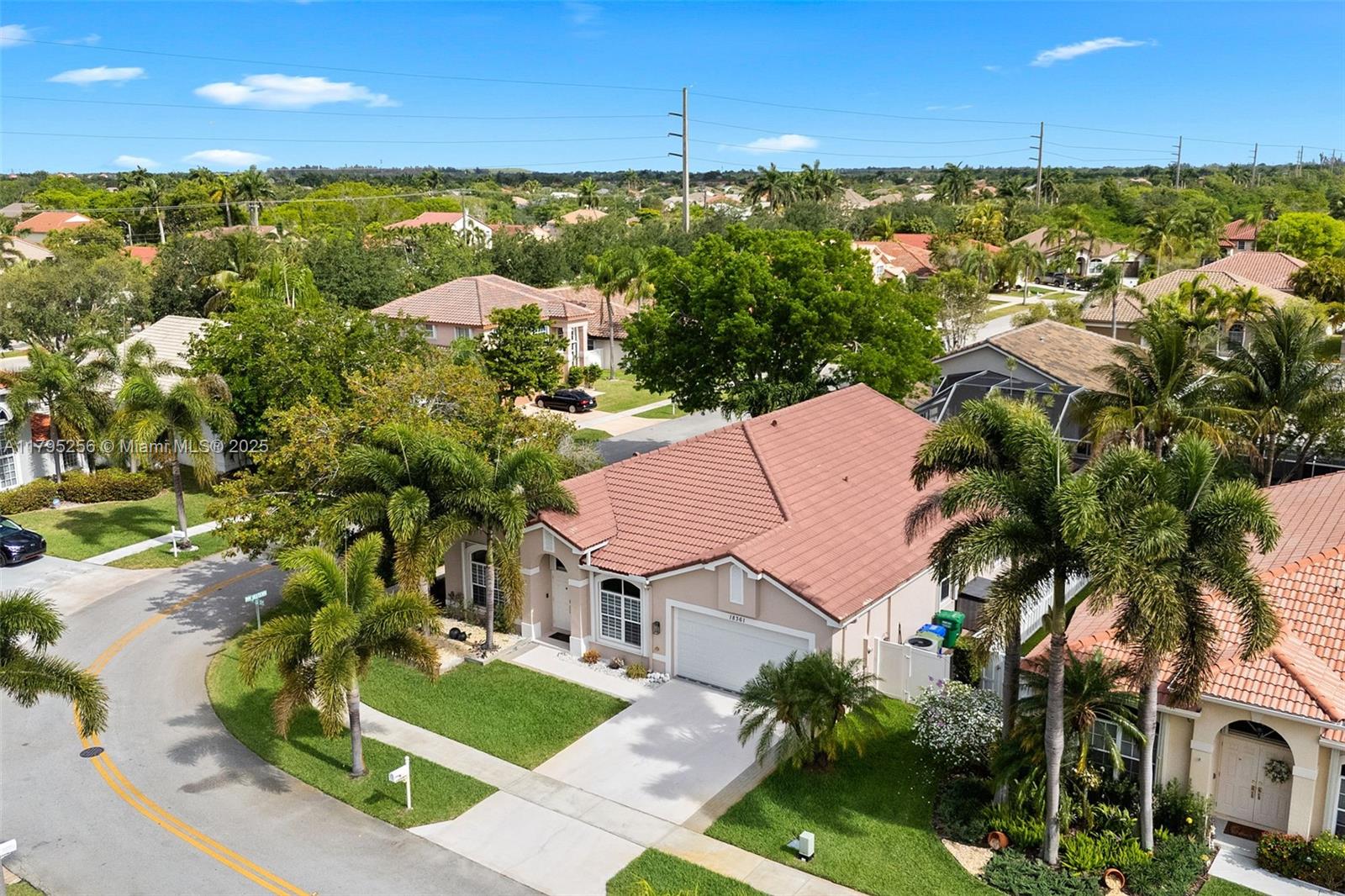 SILVER LAKES AT PEMBROKE - Residential