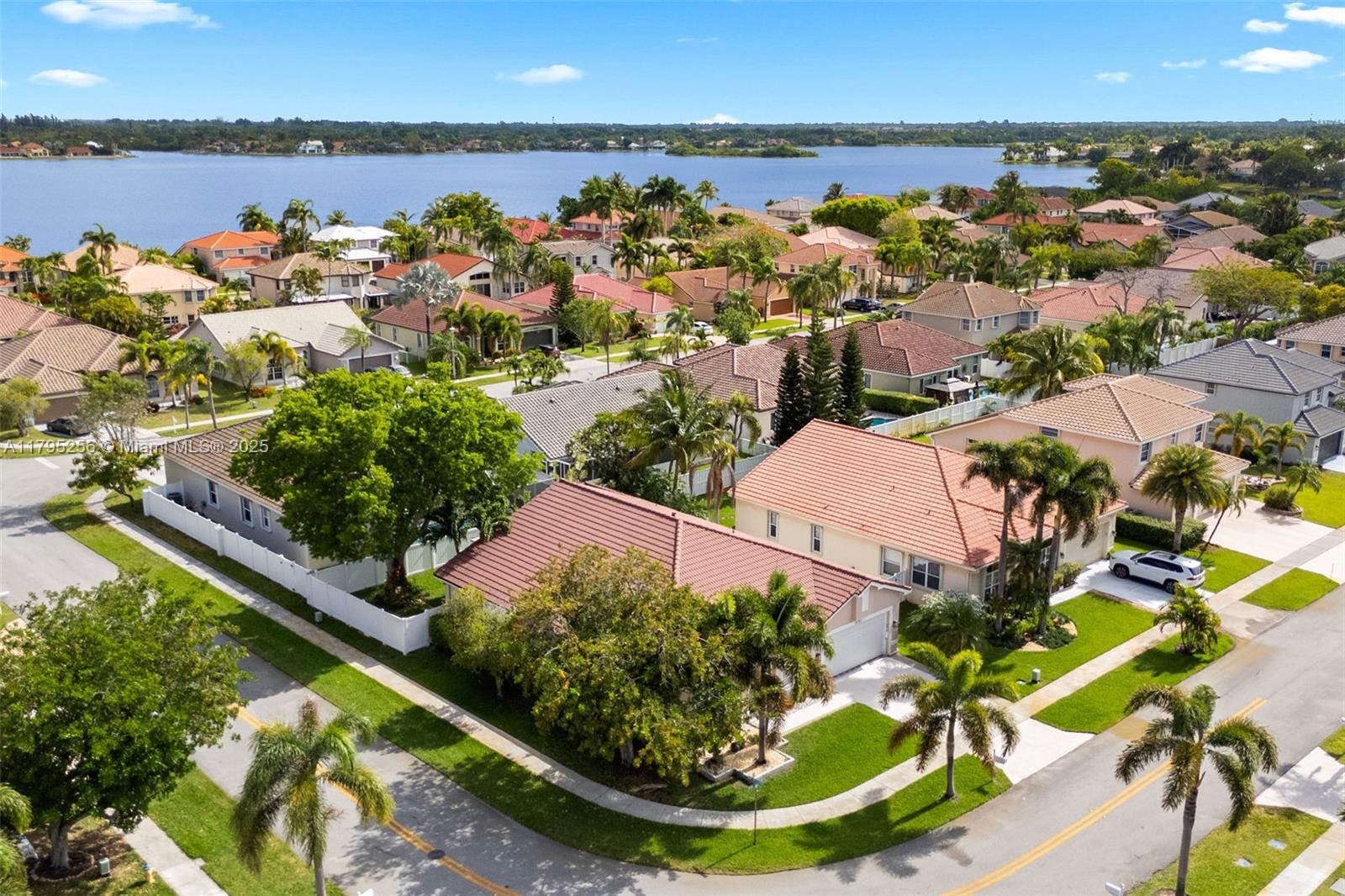 SILVER LAKES AT PEMBROKE - Residential