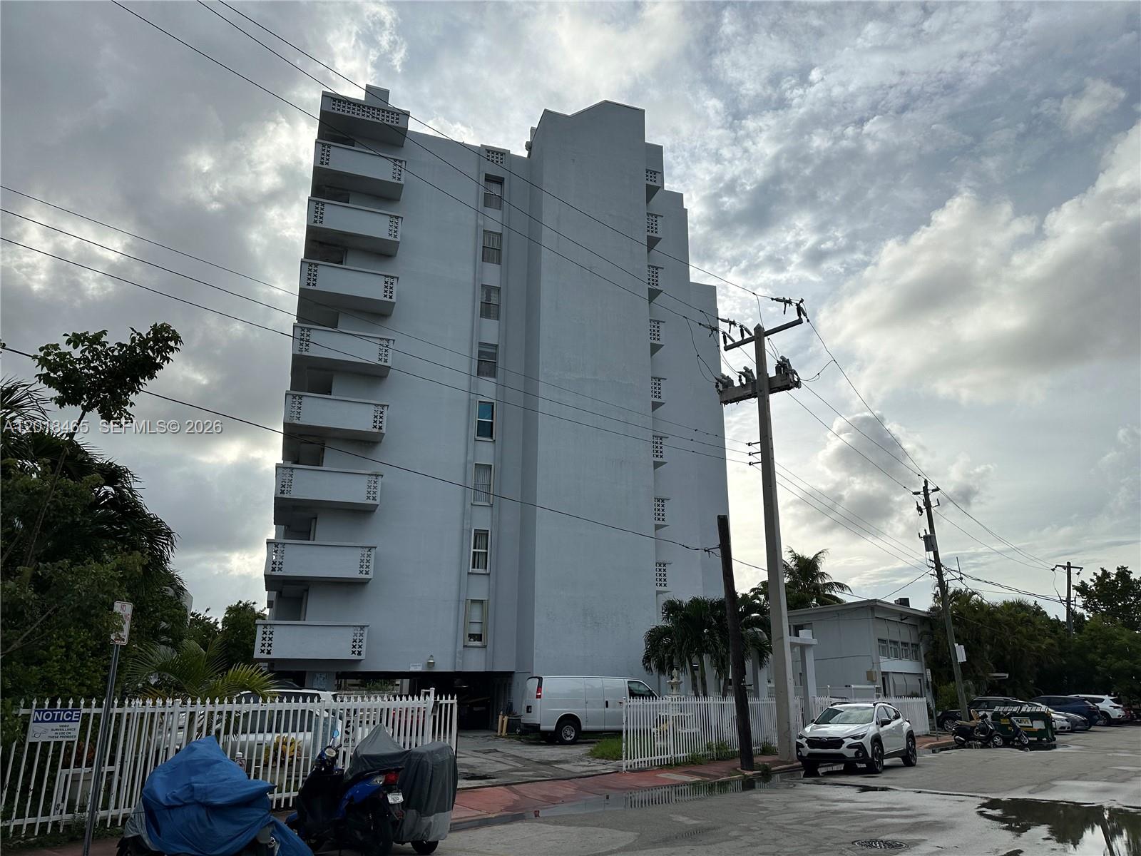 FOUNTAIN TOWERS CONDO - Residential