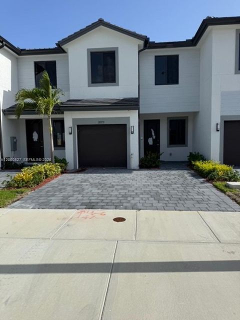 Photo of 19041 SW 344th Ter, Homestead, FL 33034 (MLS # A12000527)
