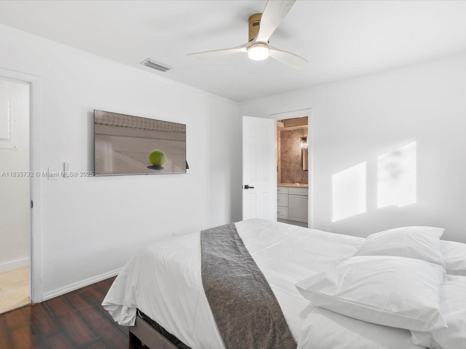 EMERALD HILLS - Residential