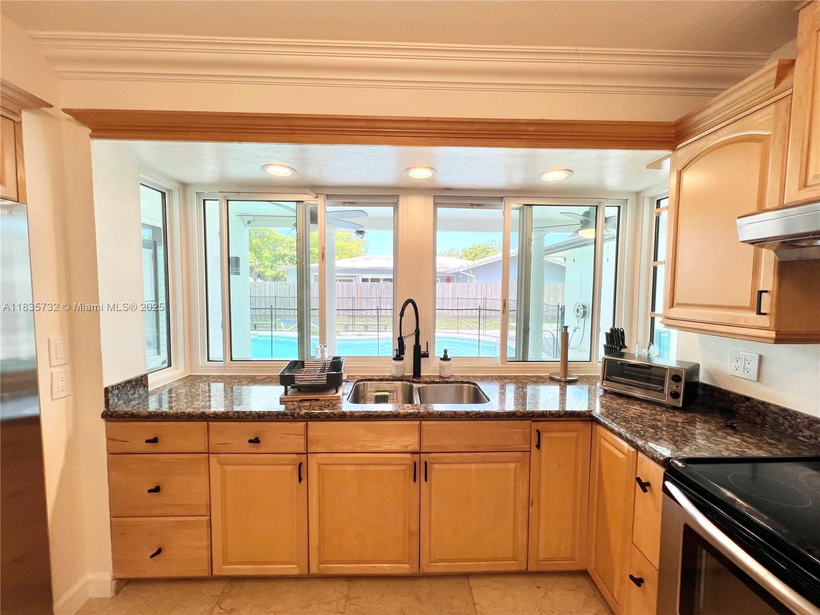 EMERALD HILLS - Residential