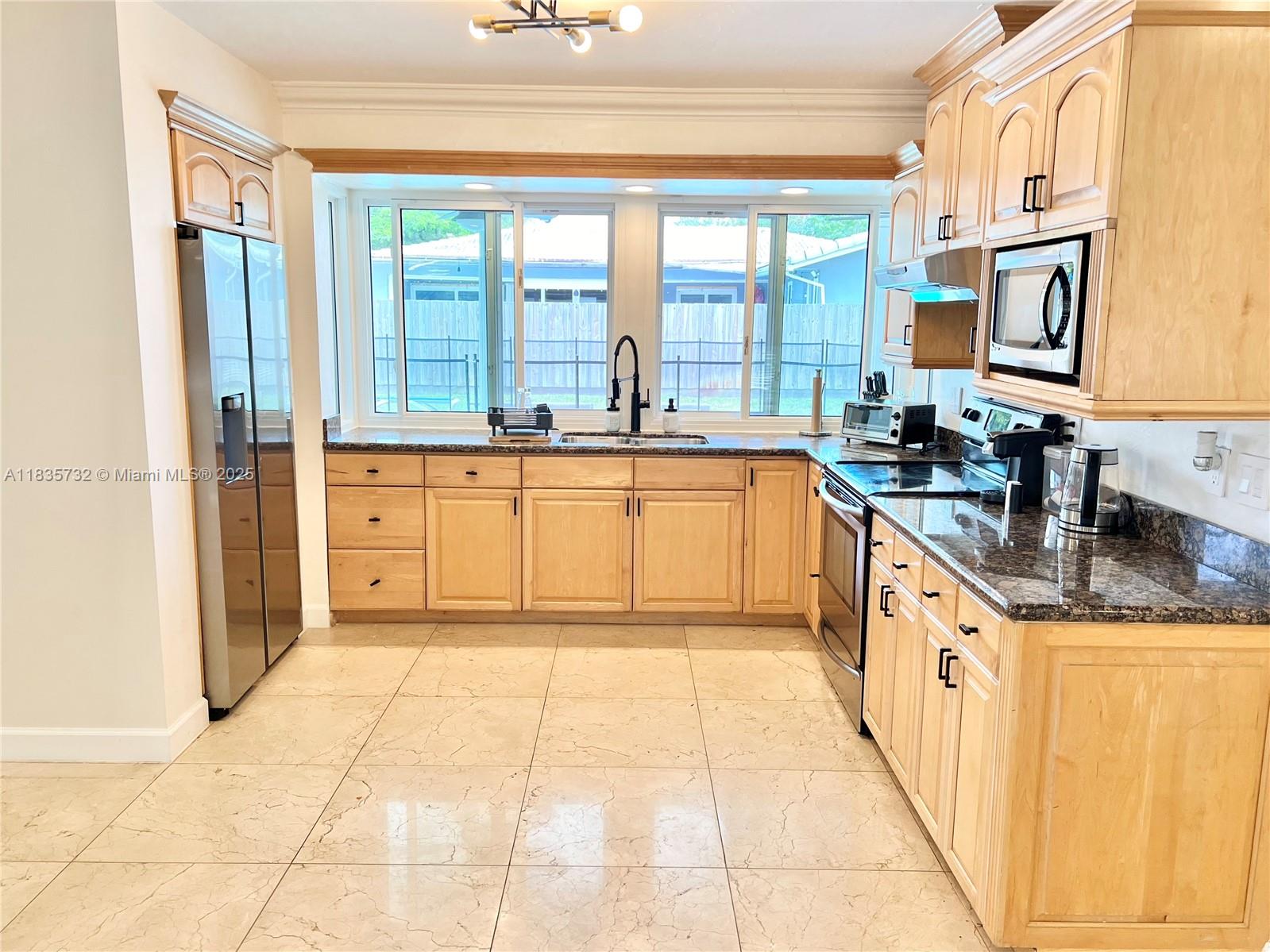 EMERALD HILLS - Residential