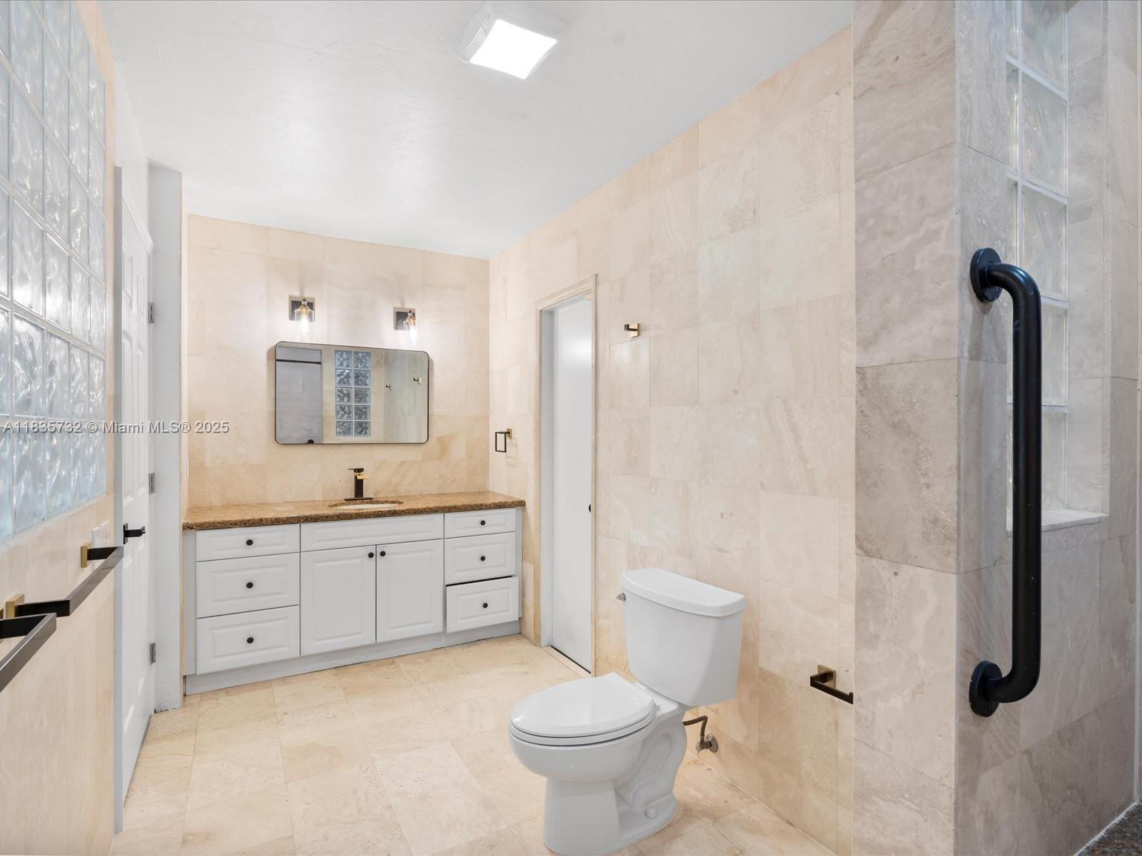 EMERALD HILLS - Residential