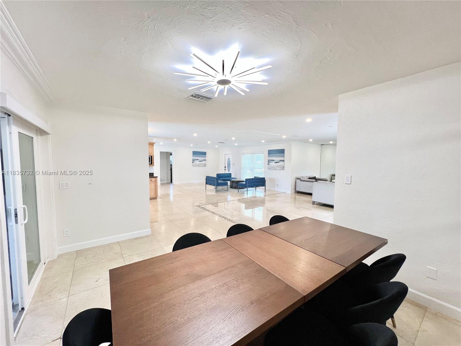 EMERALD HILLS - Residential