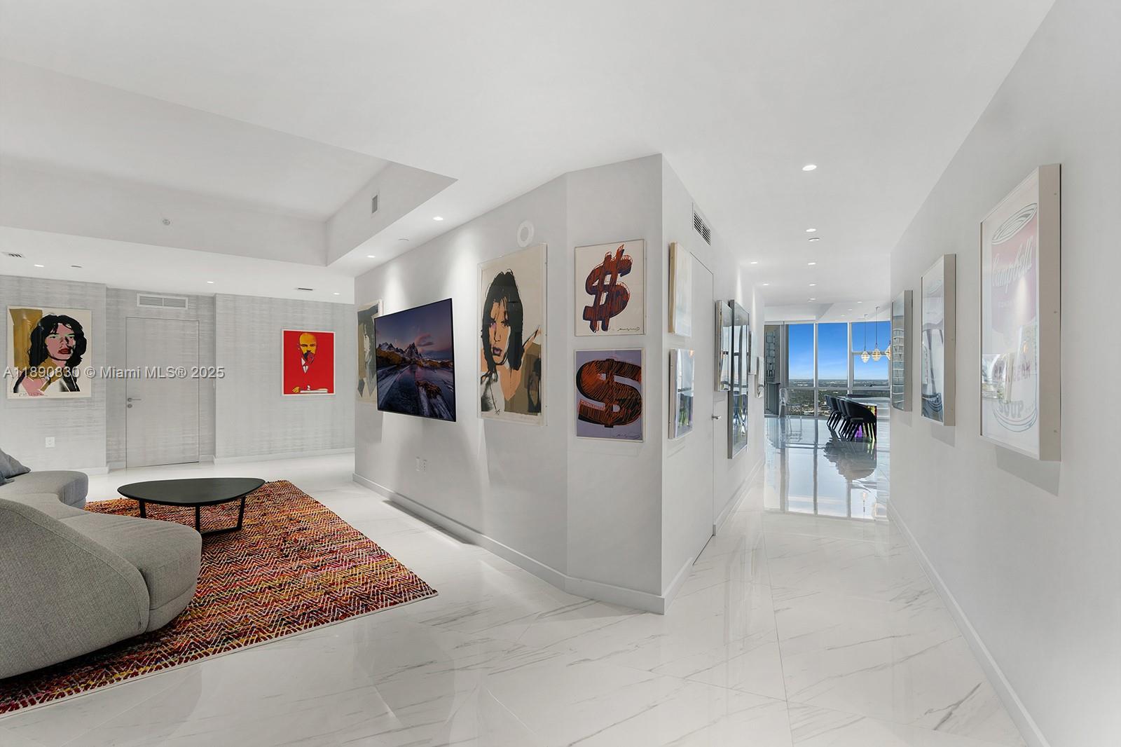 PARAMOUNT MIAMI WORLDCENT - Residential
