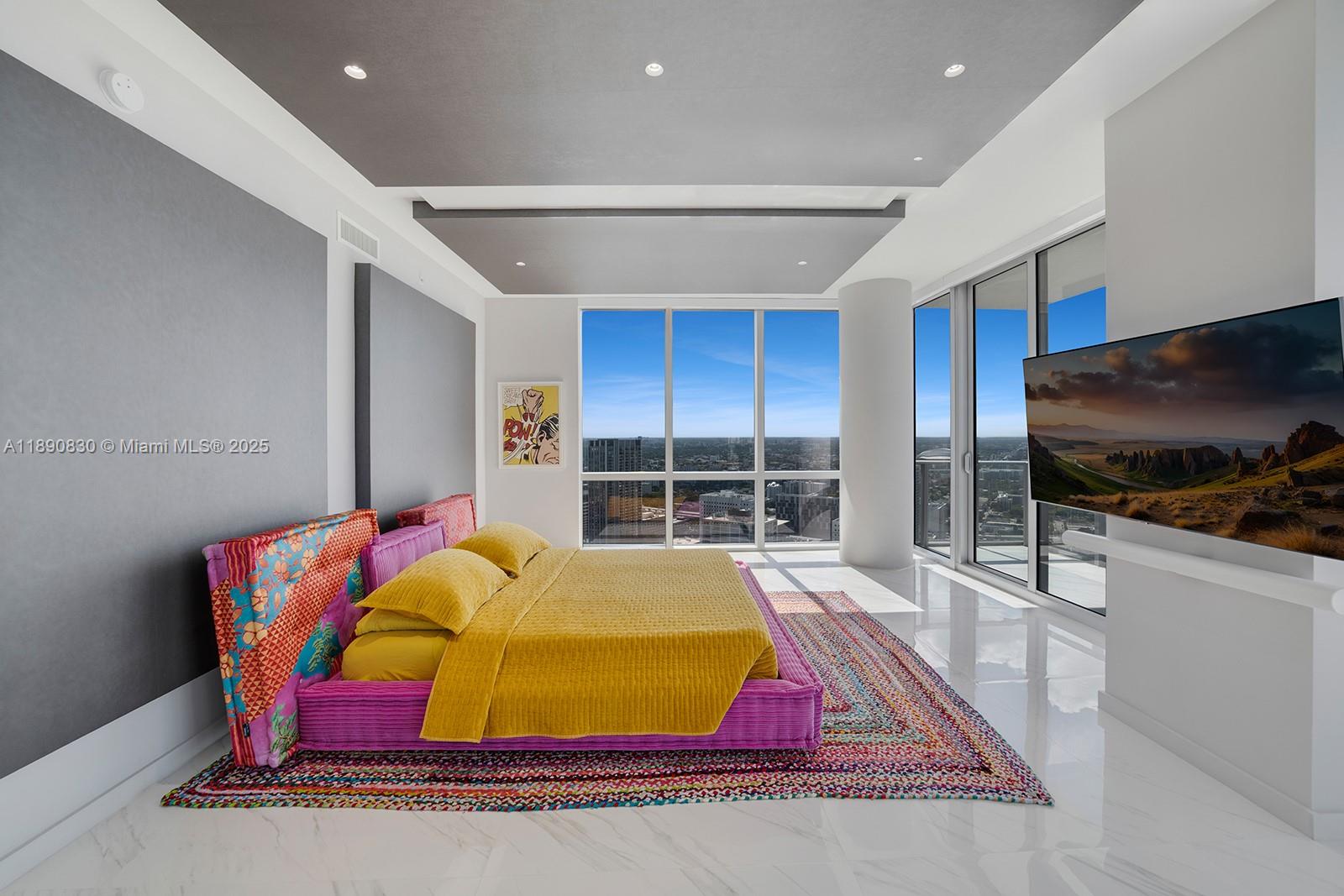 PARAMOUNT MIAMI WORLDCENT - Residential
