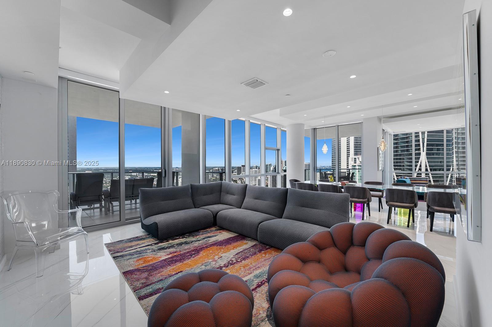 View photos, virtual tours, details... 851 NE 1st Ave 4401/4402