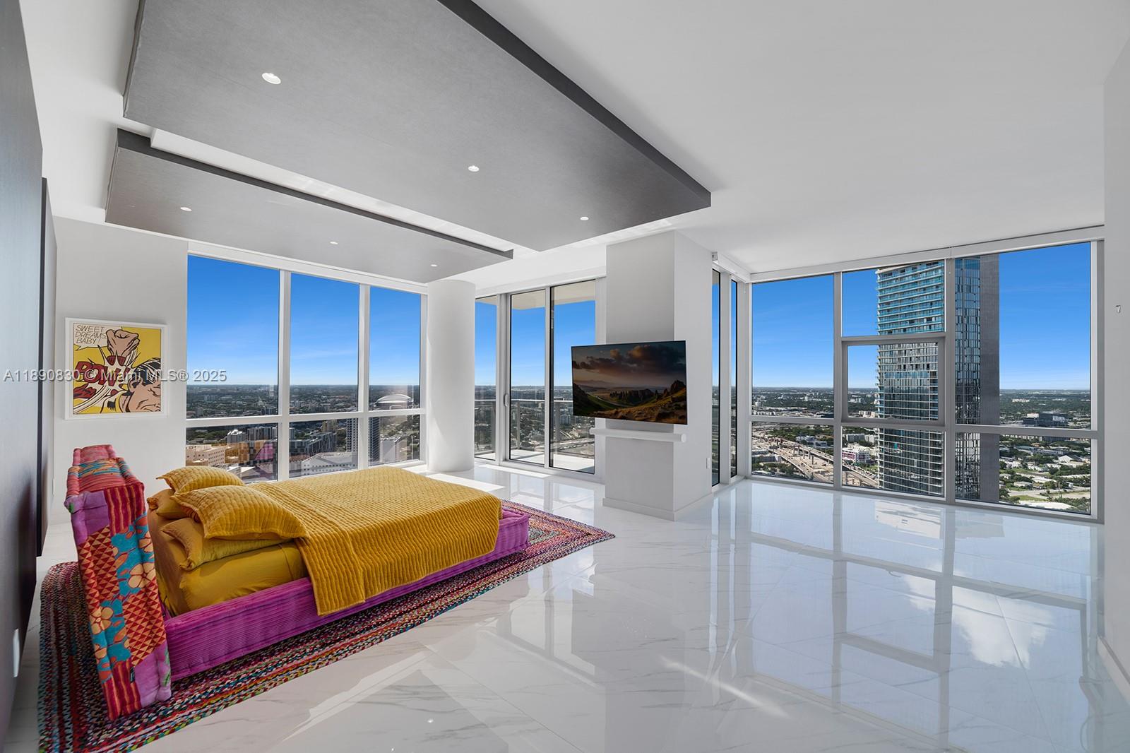 PARAMOUNT MIAMI WORLDCENT - Residential