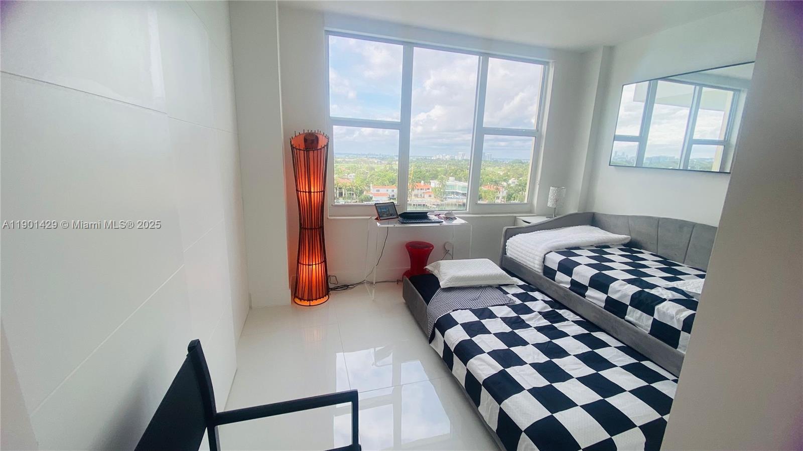 5600 CONDO - Residential Lease