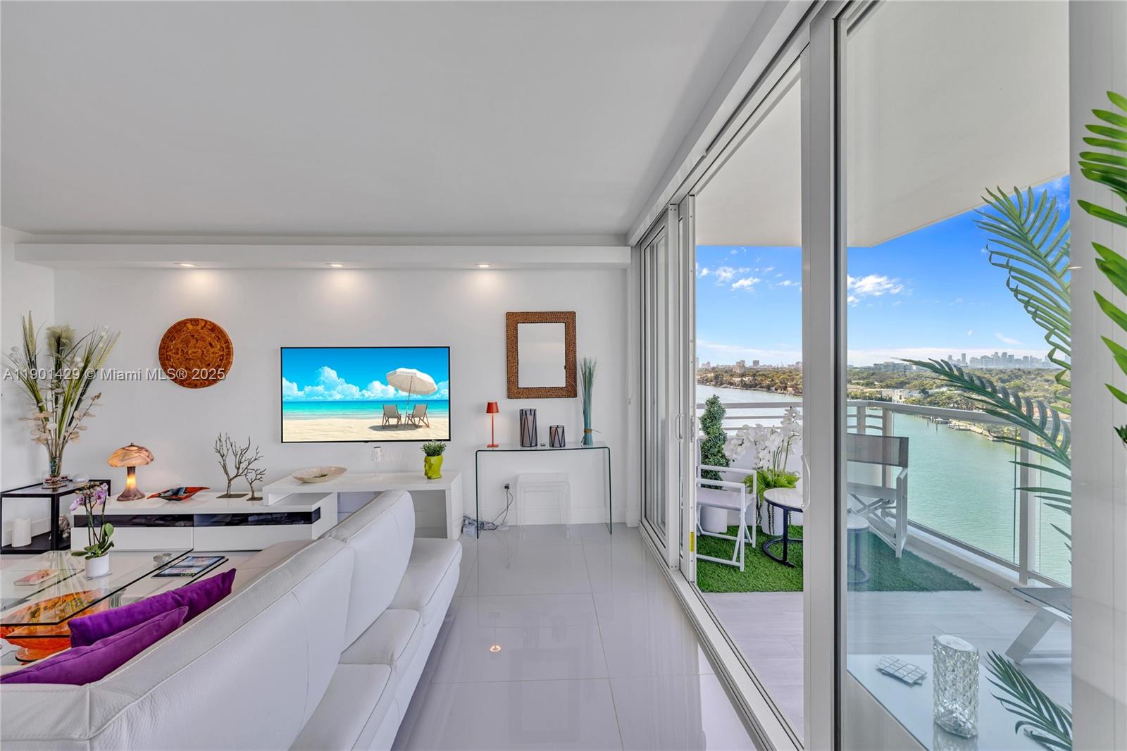 5600 CONDO - Residential Lease