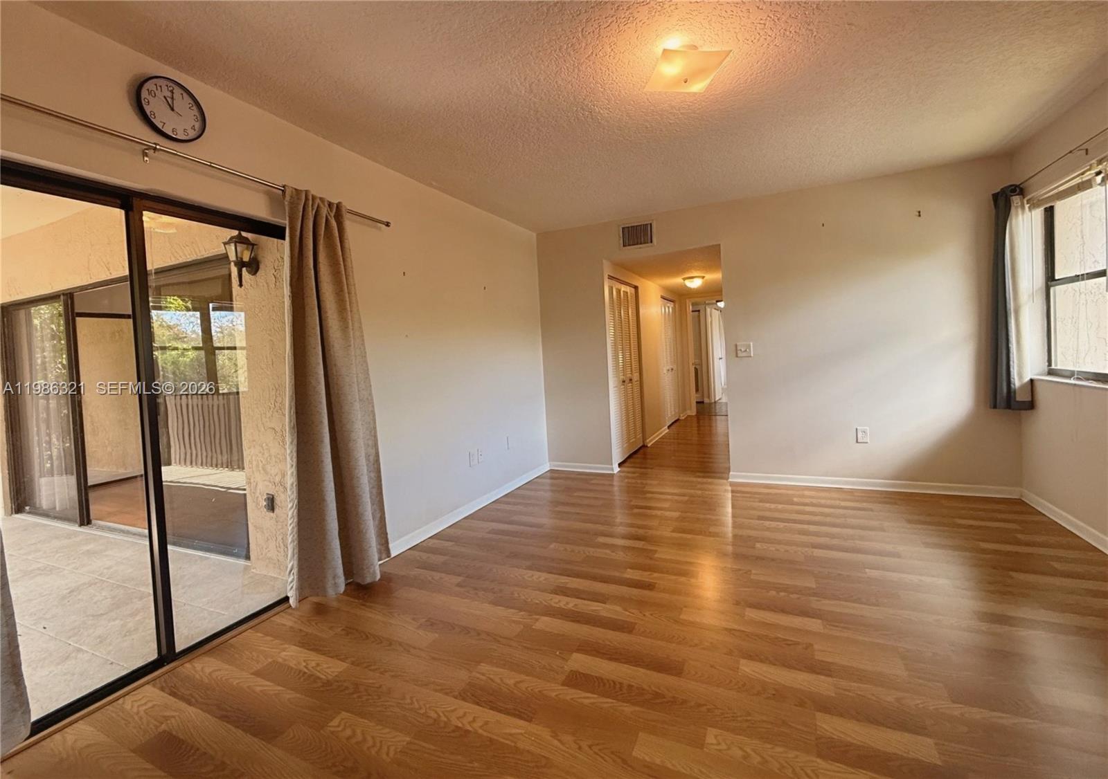 SUMMERTREE VILG CALIF CL - Residential