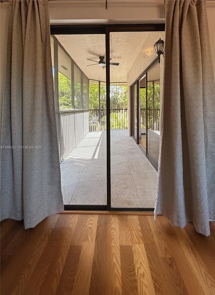 SUMMERTREE VILG CALIF CL - Residential