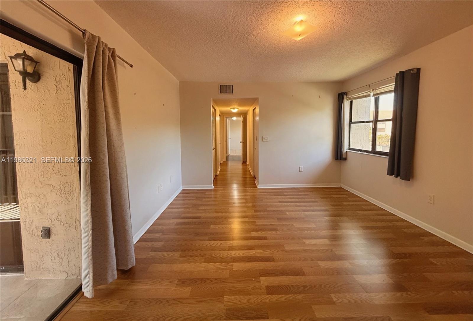 SUMMERTREE VILG CALIF CL - Residential