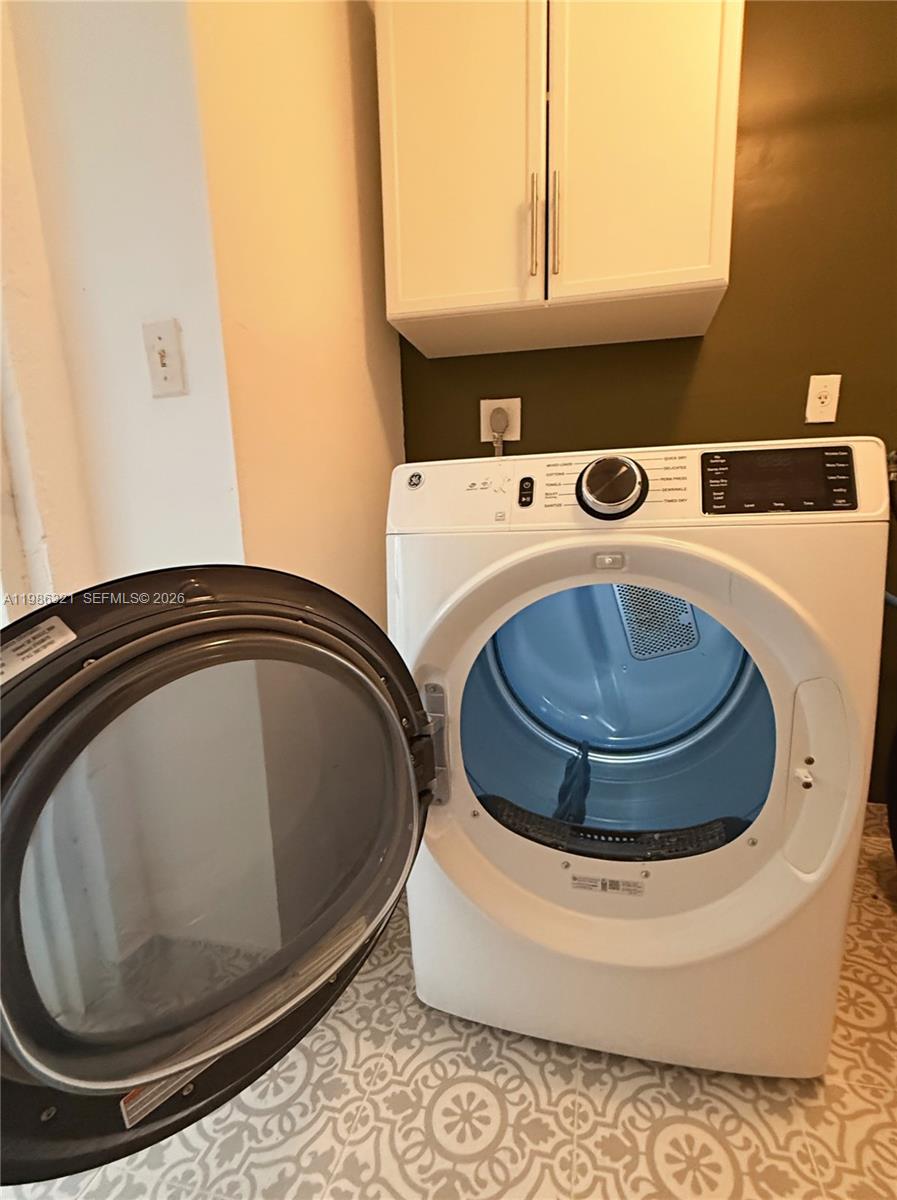 SUMMERTREE VILG CALIF CL - Residential