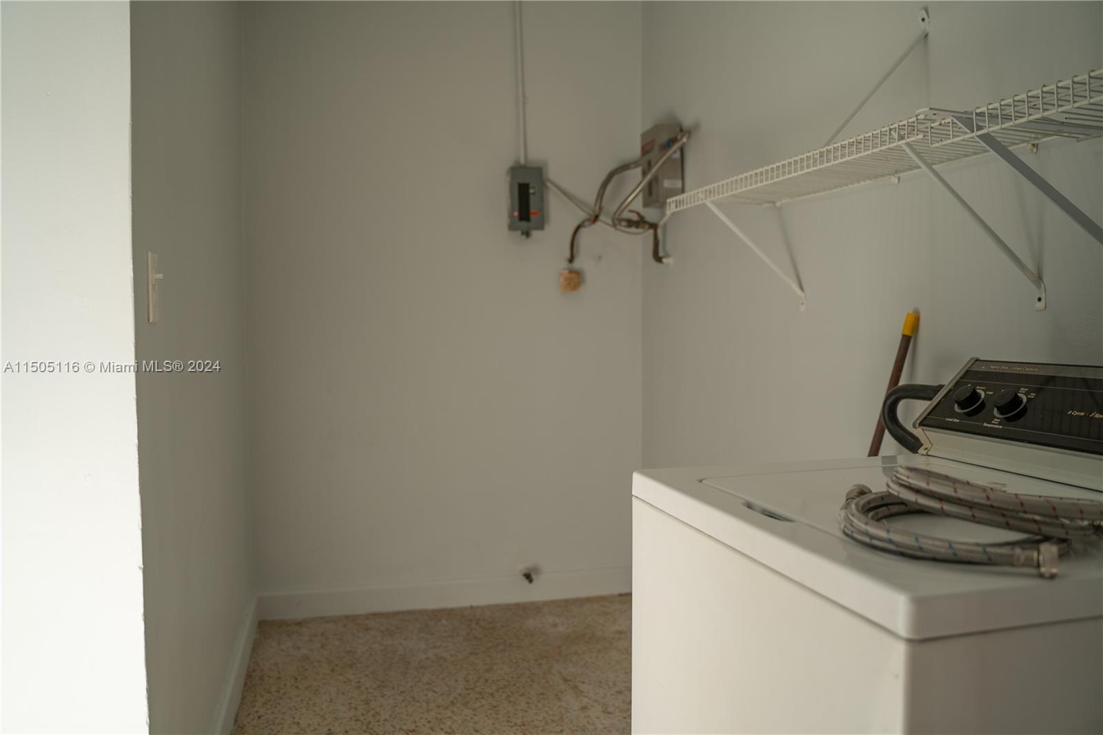 PALM SPRINGS SEC 4 5TH AD - Residential