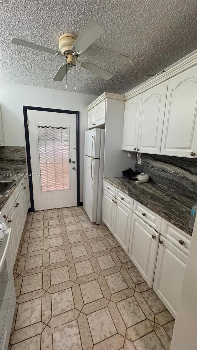 RO-MONT SOUTH CONDO E - Residential