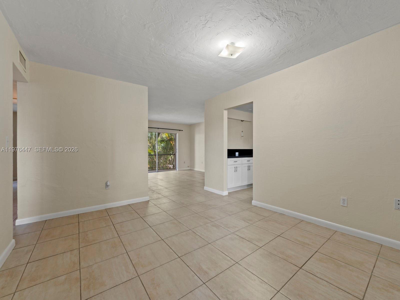 Dadeland Grove - Residential Lease