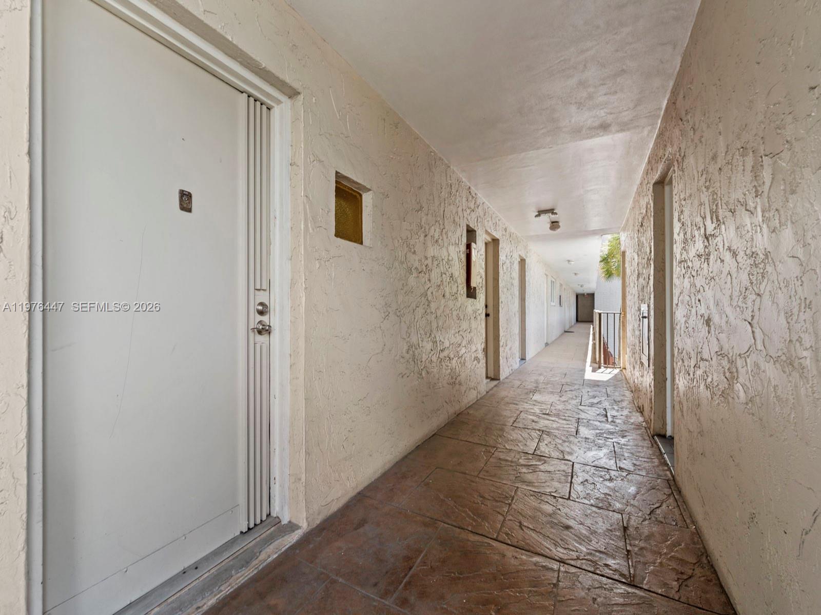 Dadeland Grove - Residential Lease