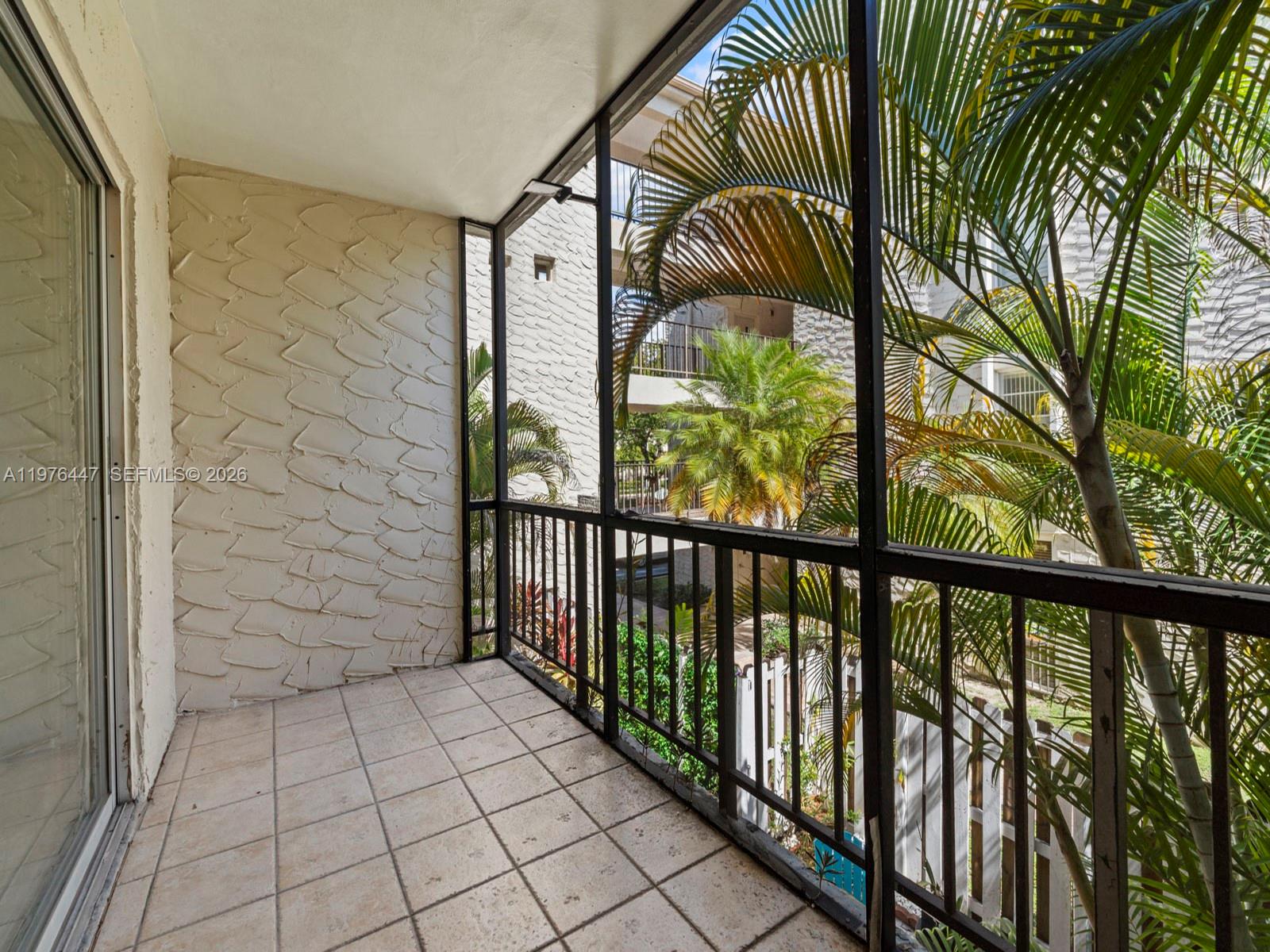 Dadeland Grove - Residential Lease