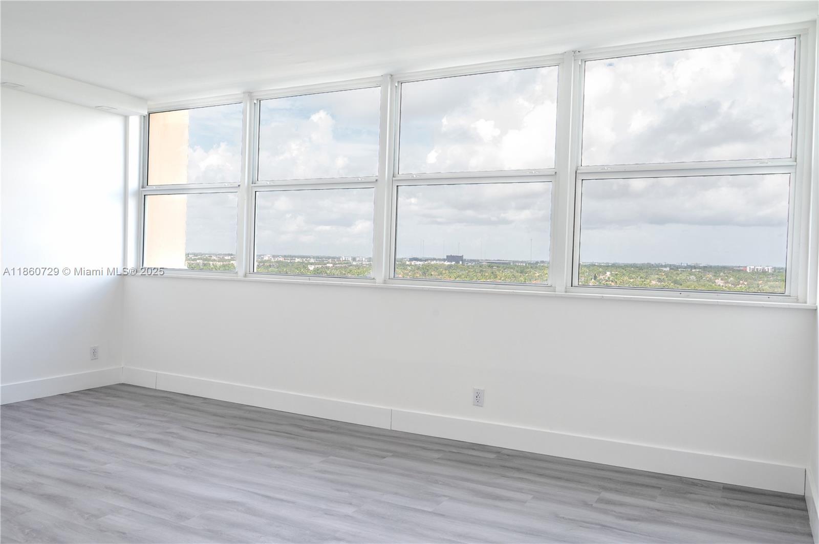 TRAFALGAR TOWERS CONDO - Residential